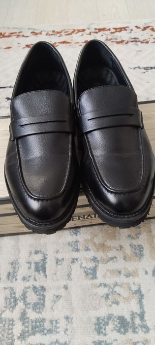 Продам мужские туфли