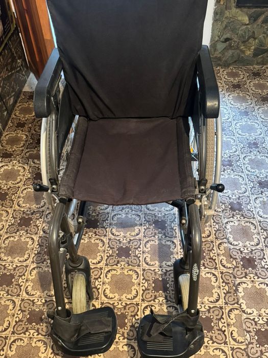 Продам инвалидный коляска