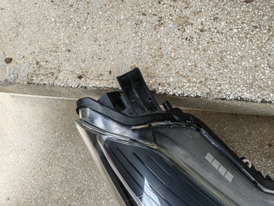 Фар  Toyota Yaris LED десен/Фар Тойота Ярис/Фар Yaris Оригинален