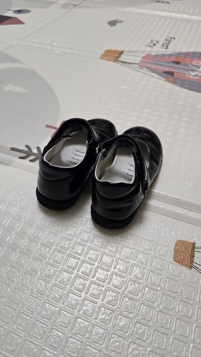 Pantofi Primigi 26 piele naturala lacuită