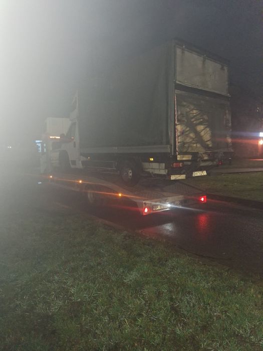 Vând  Nissan Atleon