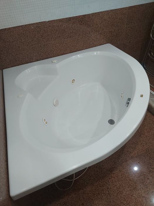 Джакузи с рабочим мотором