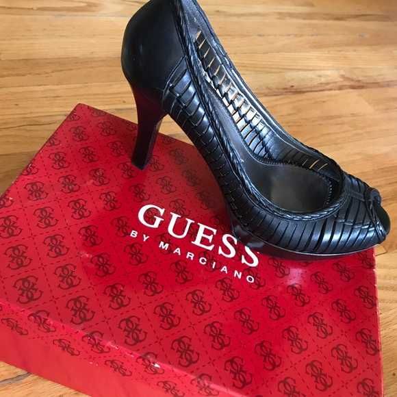 Pantofi , sandale de firma nou la cutie  doar local