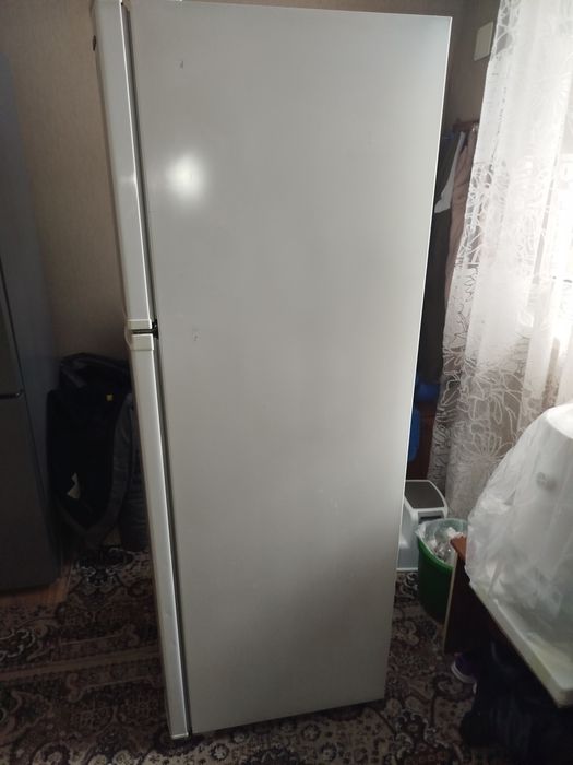 Продам холодильник  Samsung RT44MBSW