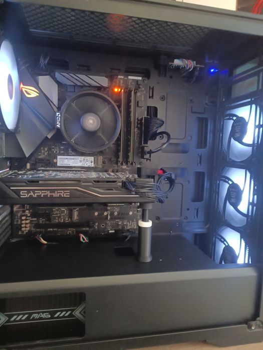 Комютър Ryzen 2600 | 16GB RAM | ASUS B450-F Strix Gaming | 256 GB Nvme + 480 GB SSD | RX 470 8GB | 550W за Работа и Гейминг