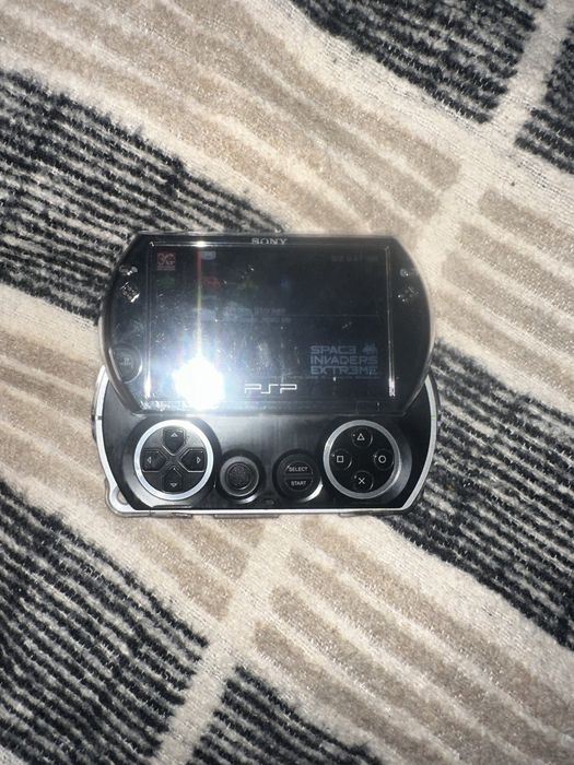 PSP go Modat,intr o conditie foarte buna.