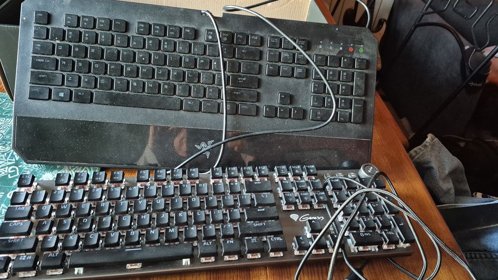 Casti si tastatura de gaming