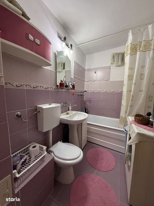 Apartament 3 camere, 68 mp utili + balcon, mobilat si utilat - Soarelu