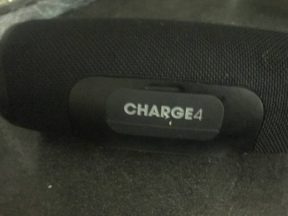 jbl charge 4 черная