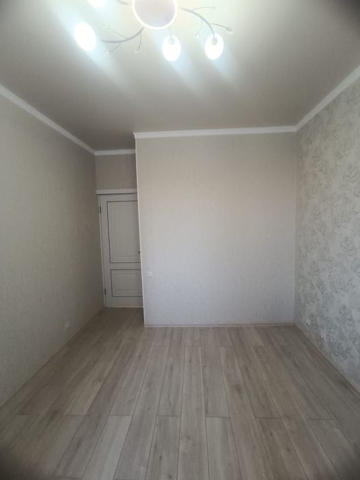 Район Универмаг, 2 комн,74 кв,3/5