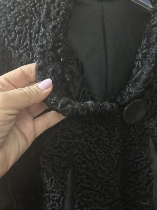 Haina blana dama astrahan