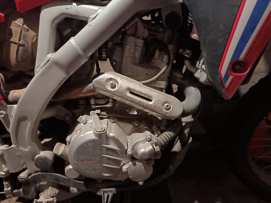 Продам мотоцикл 300 кубов