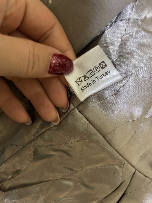 Продам пальто 5 тыс. воротник песец