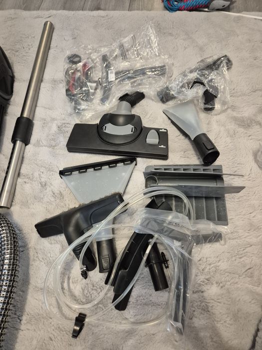 Vand aspirator cu spălare BOSCH