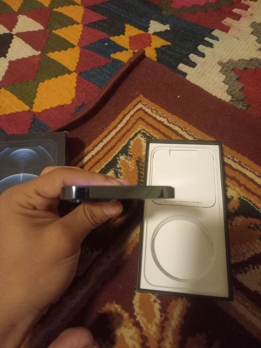 iPhone 12 Pro vakum LL/A
