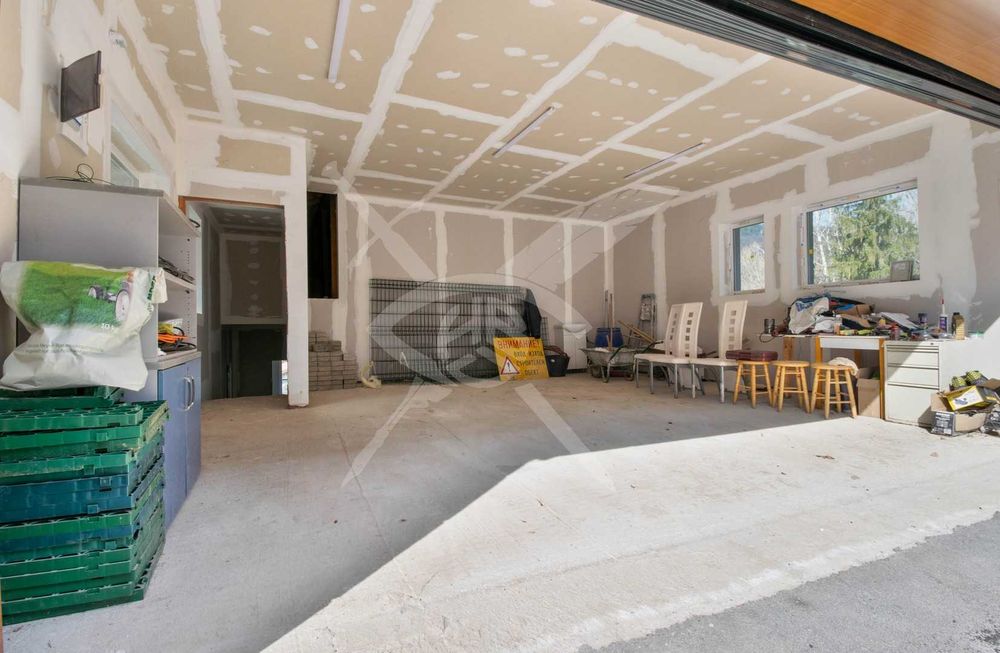 Продава се Къща в с. Владая, Област София-град - 285 кв.м за 1162 €/кв.м - Снимка #2