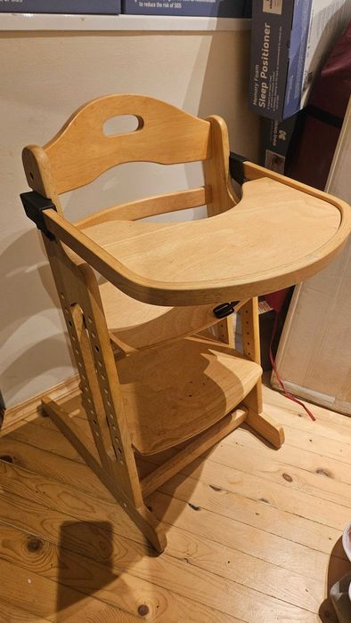 детско столче за хранене ново 65лв.