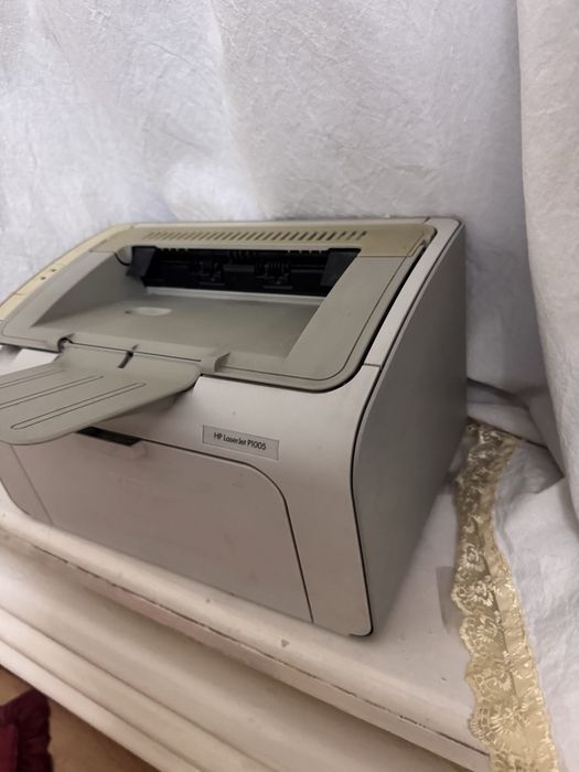 Принтер HP серый цвет