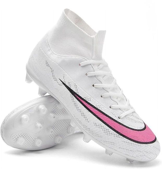 RURAN Men's Soccer Shoes Size 9.5 or 40