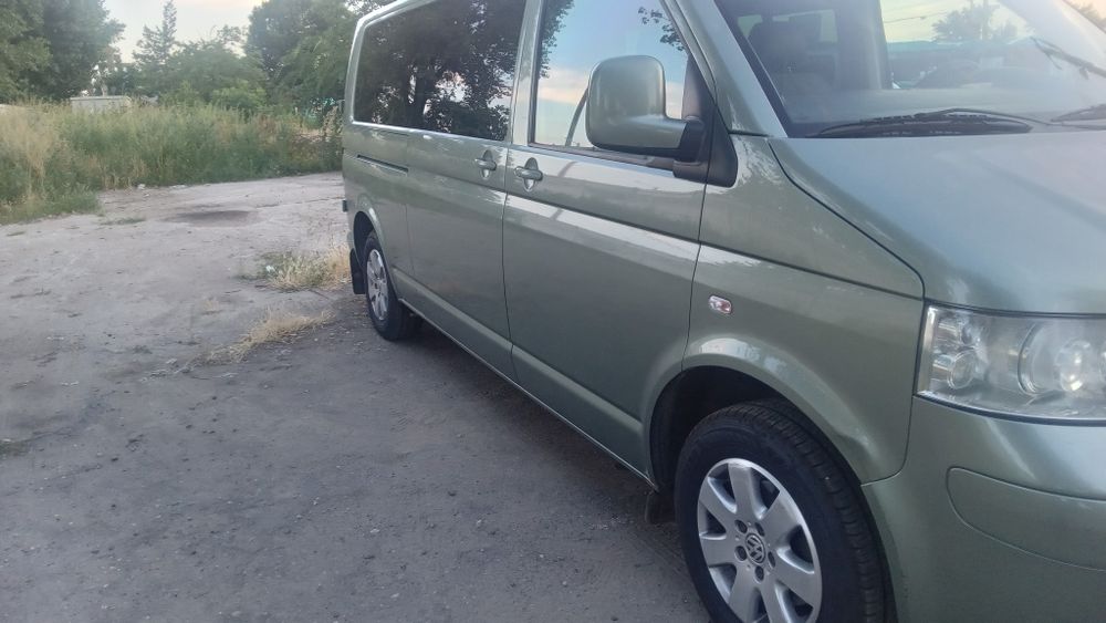 VOLKSWAGEN Caravelle 2008