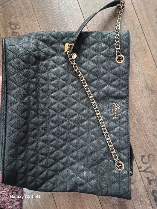 Дамска чанта - Guess