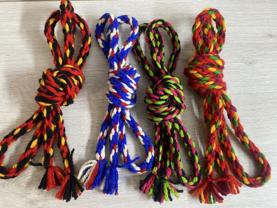 Вълнени ръчно изработени коланчета