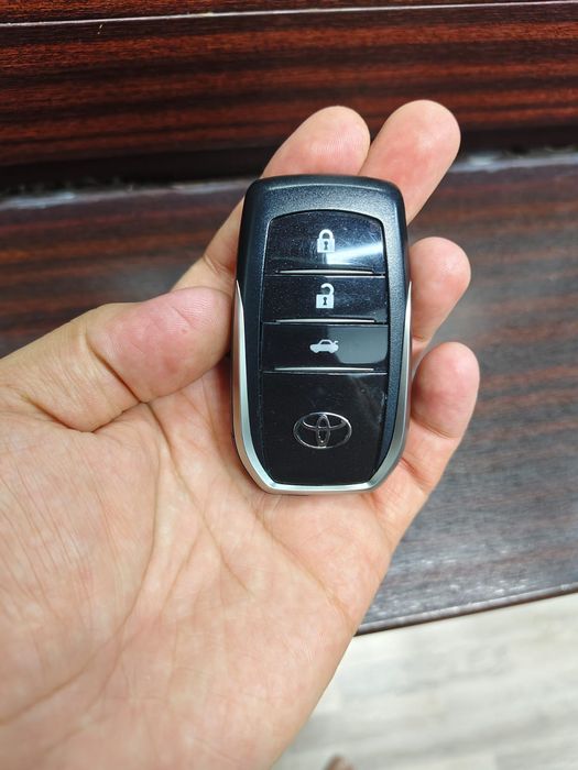 Ключ Camry 55 original