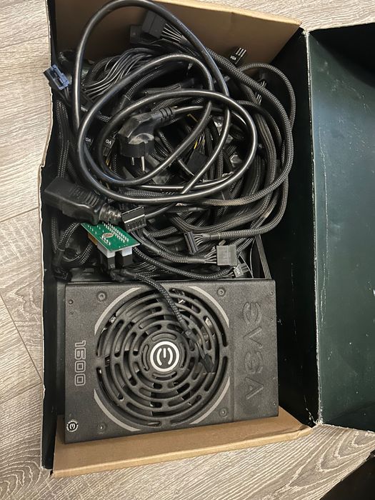 Evga super nova 1600w захранване