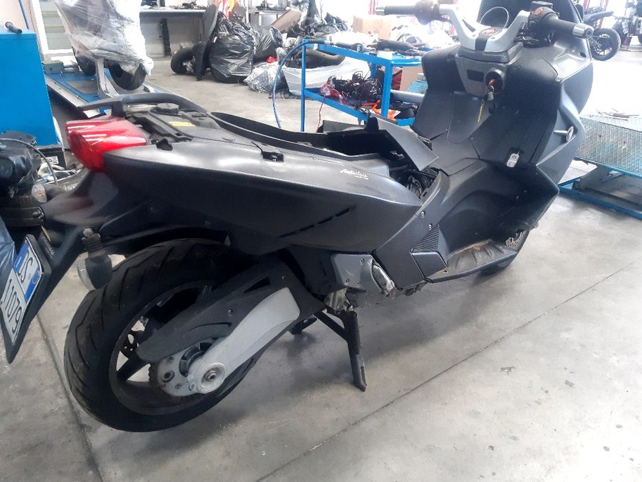 скутер Джилера 800(Gilera GP)-на части