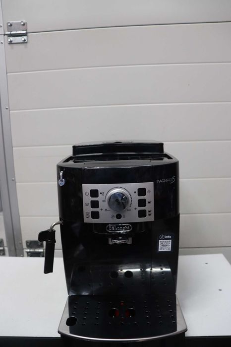 Кафеавтомат De'Longhi Magnifica S 1450W, 5вида напитки, 15бара
