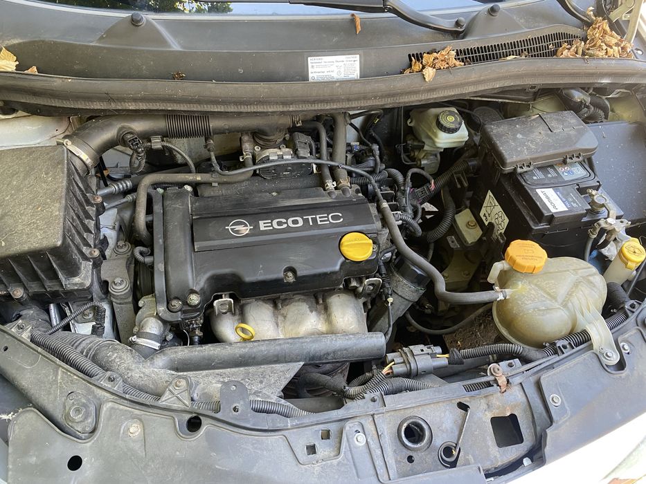 Opel Corsa D 1,2 benzina  2009