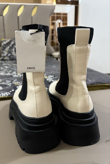 Модные ботинки Mango