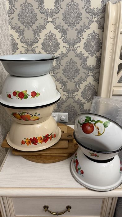 Чашки эмалированные