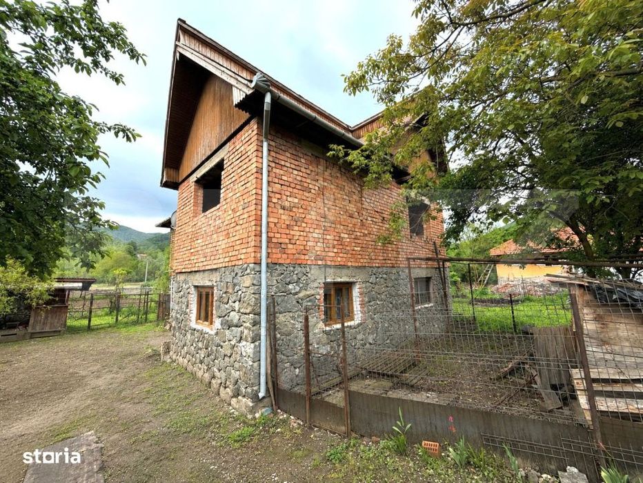 Casa individuala, 102 mp, zona Metes