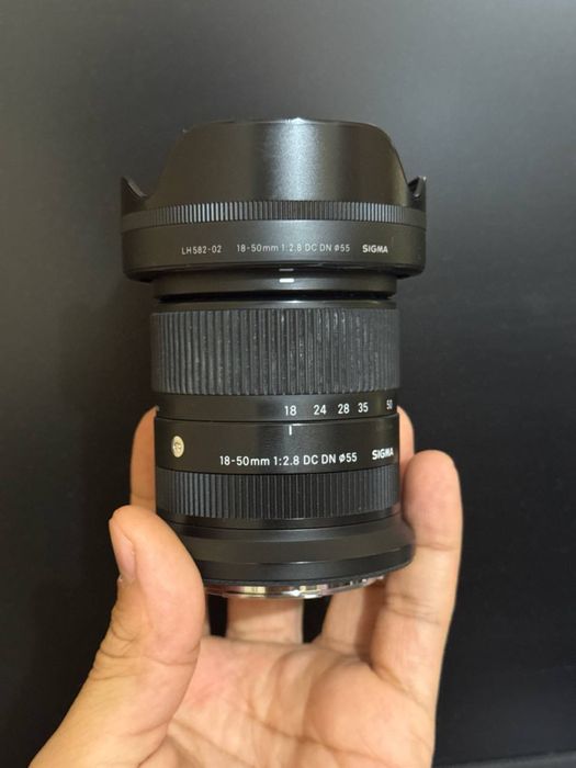 Sigma Canon RF-S 18-50 2.8