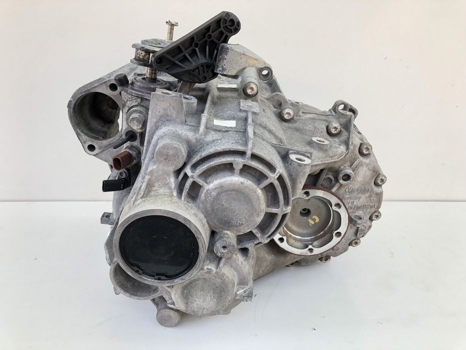 Cutie  manuala 2.0 TDI cu STAR-STOP vw  CFFB/CFGB