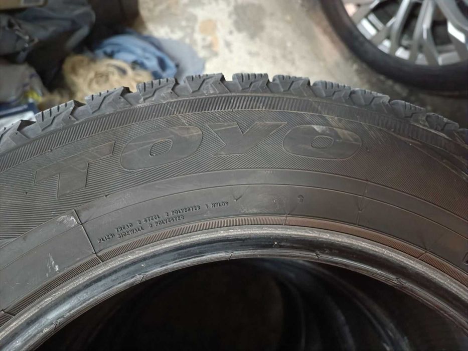 Зимни гуми Toyo 235/65/18 Dot 3621