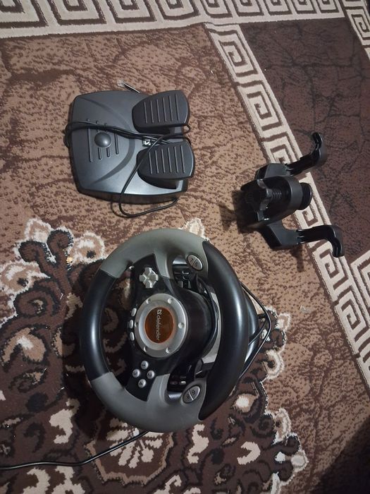 Продам игровой руль