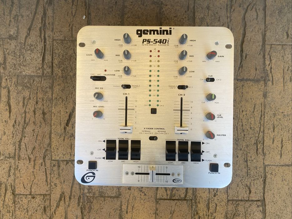 Gemini PS / Behringer DJX400 / VMX300. ( linie / instrumente)