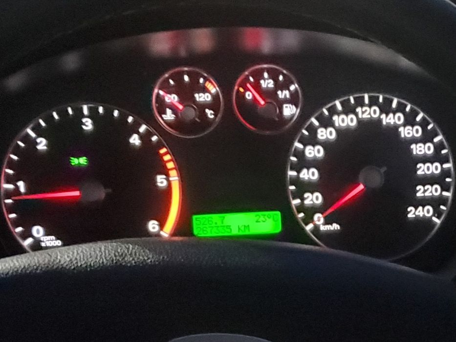 Ford Focus 2 Hatchback 2006 1.6 TDCi 90 CP (Fara DPF din fabrica) Pilot automat, AC, jante aliaj, 270k km reali