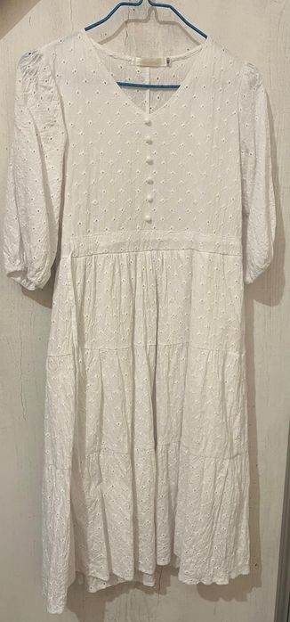 Жеңіл көйлектер Платья