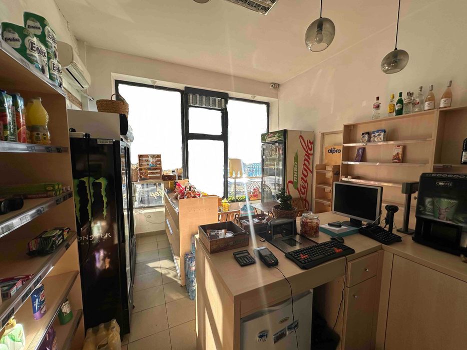 Дава се под наем Магазин в Пловдив, Кършияка - 40 кв.м за 598.23 € - Снимка #2