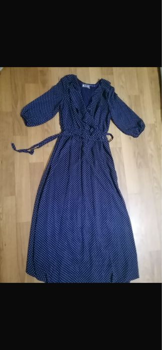 Продаю женское платье