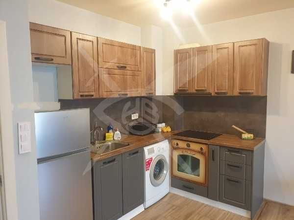 Дава се под наем едностаен апартамент в Христо Смирненски!