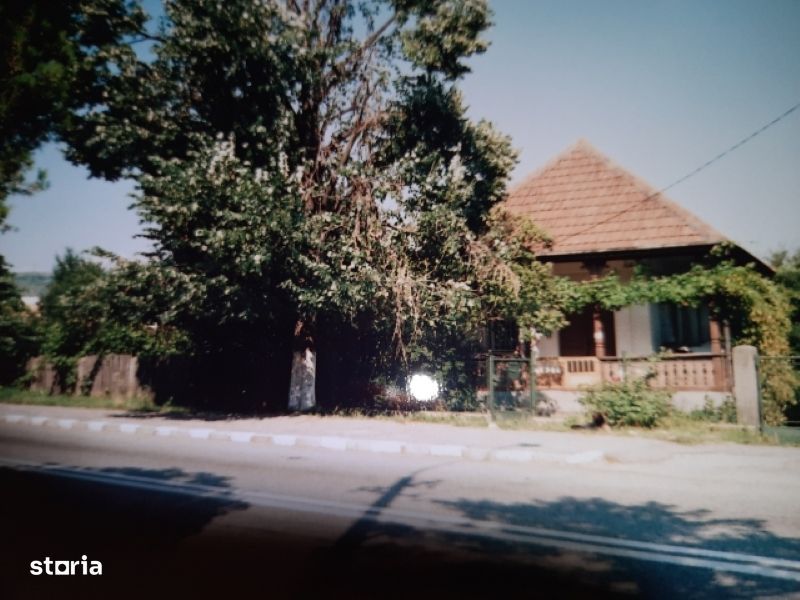 Casa, 5 camere, teren 479mp, Calimanesti, 150.000euro