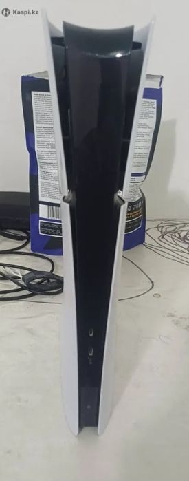 PlayStation 5 (PS5)