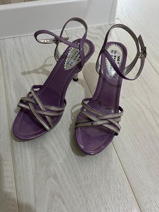 Продам обувь в хорошом  состоянии