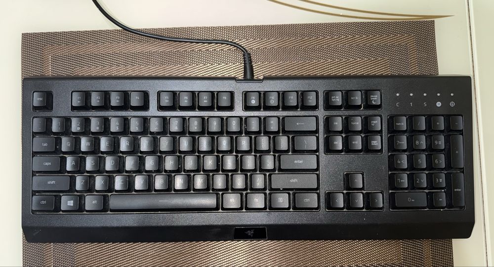 Tastatură Razer RGB