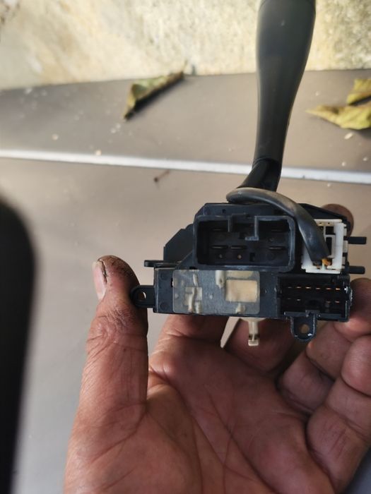 Лост за фарове и ми гадже за mitsubishi space runner