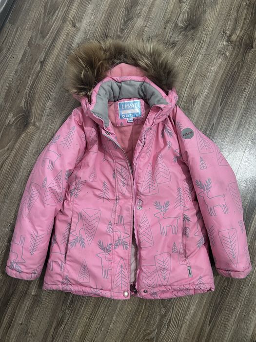 Lassey 128 см зимняя куртка на девочку